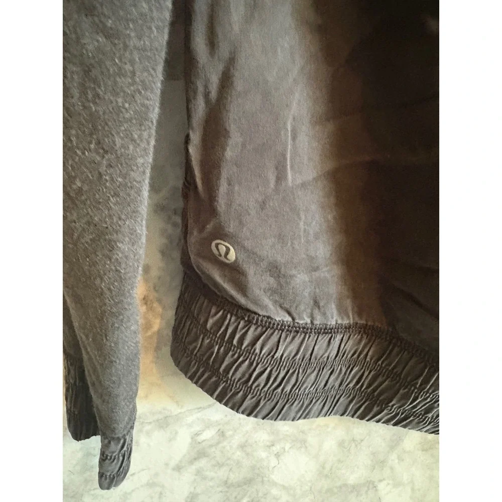 Lululemon Gray‎ Black Full Zip High Neck Athletic Blissed Jacket S/M